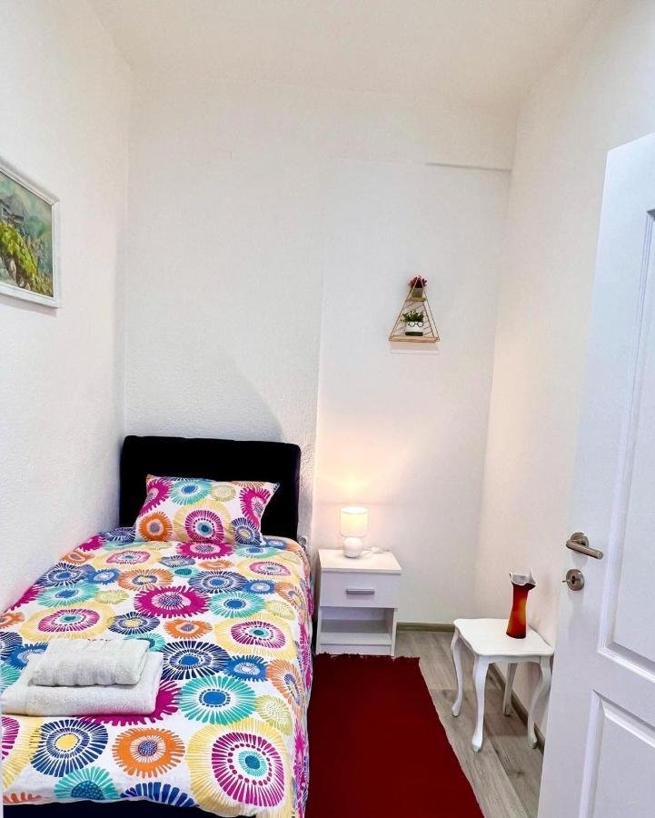 M Apartman Foca Kültér fotó
