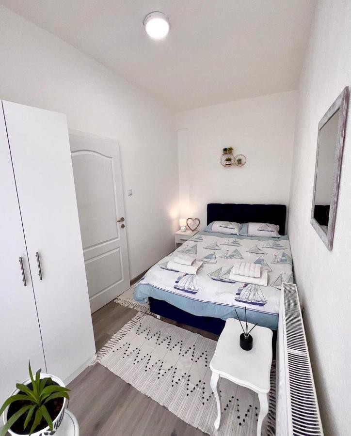 M Apartman Foca Kültér fotó